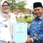 Bupati Tanjab Timur Serahkan SK CANS dan Pengambilan Sumpah PPPK Sebanyak 427 Orang