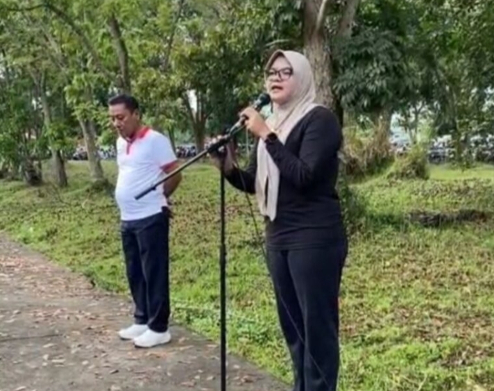 Bupati Tanjab Timur Hj. Dillah Hikmah Sari Tegaskan Pejabat Eselon Dua dan Pejabat Administrator Berdomisili di Kabupaten Tanjung Jabung Timur
